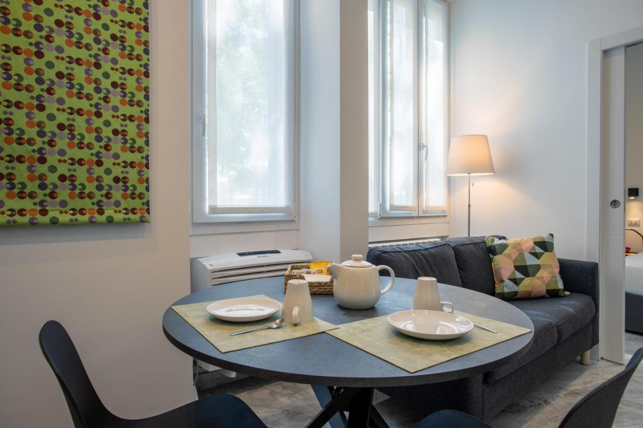 Luna Homes - Bilocale In Mac Mahon Milánó Kültér fotó