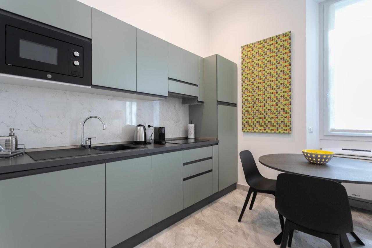 Luna Homes - Bilocale In Mac Mahon Milánó Kültér fotó