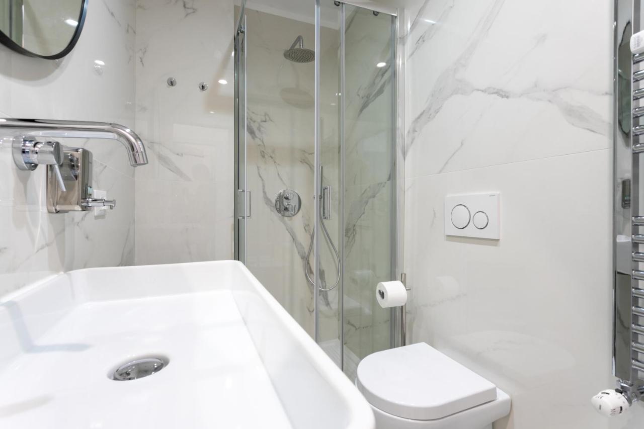 Luna Homes - Bilocale In Mac Mahon Milánó Kültér fotó